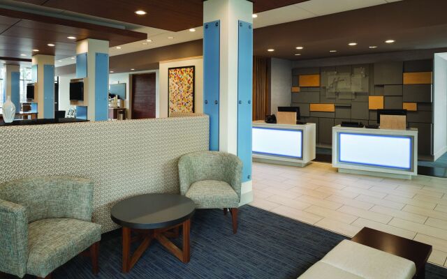 Holiday Inn Express Knoxville-Strawberry Plains, an IHG Hotel