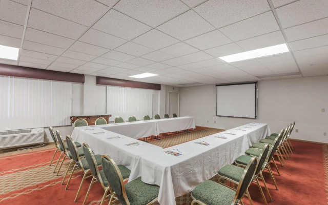 Comfort Inn Kent - Seattle