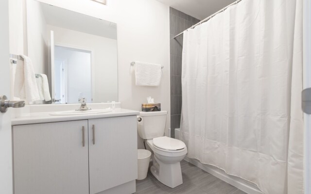 Superb Brand New Spacious Town Home
