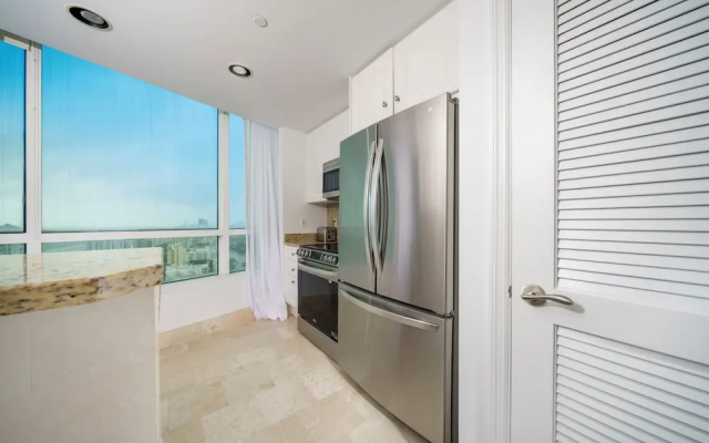 Residences at Fontainebleau Miami