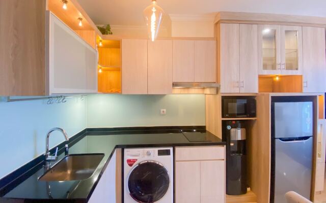 Nice And Elegant 2Br At Menteng Park Apartment