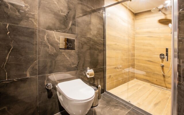 Nehir Otel