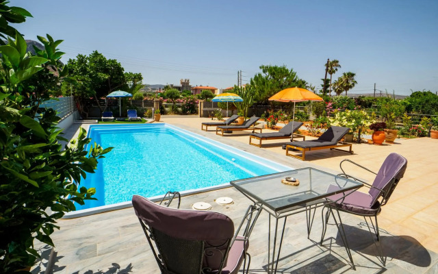 Fotis Studios Apartments