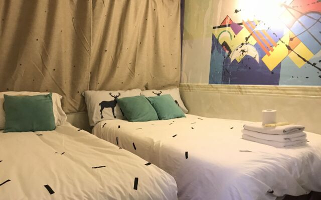 Grand Motel