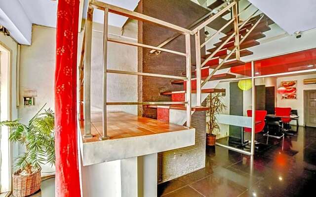 OYO Flagship 90759 Beatrix Apartment