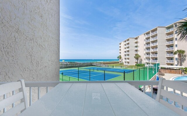 Holiday Surf And Racquet Club 216