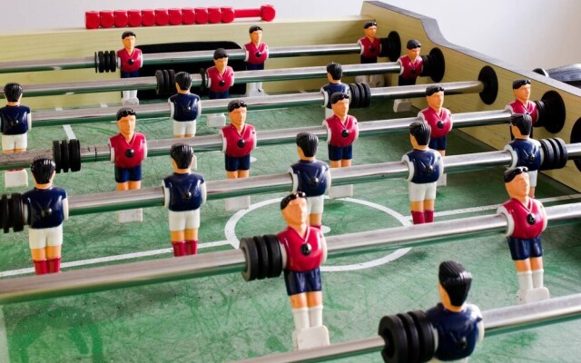 Spacious 7 Bedroom Family Home Barnes