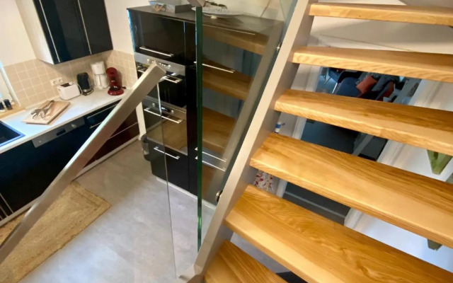 Pool & Lake Holiday Home