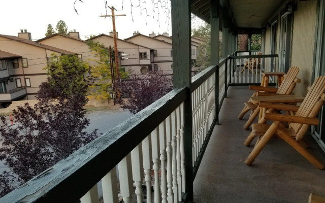 Fireside Lodge