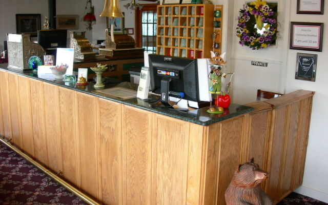 Walker River Lodge