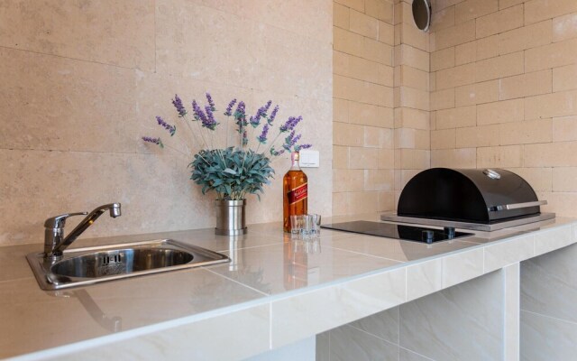 Beautiful Home in Klimno With Sauna, Wifi and 4 Bedrooms
