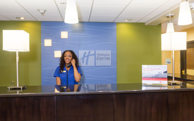 Holiday Inn Express & Suites Jacksonville Airport by IHG