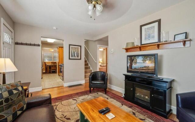 1303 E Pennsylvania Ave