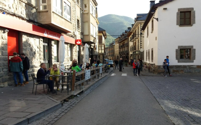 Valles Blancos Best Biescas