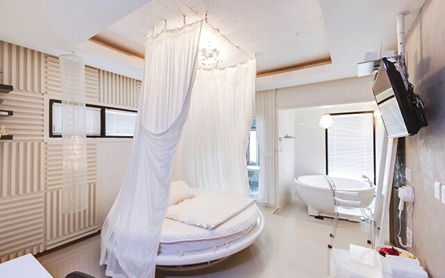 Gyeongju 20th Street Spa Pension