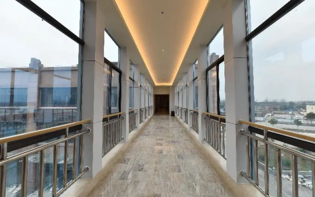 Ji Hotel Shanghai Jindu Road