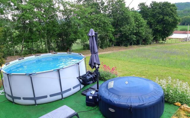 Tranquil Holiday Home in Soturac With Pool