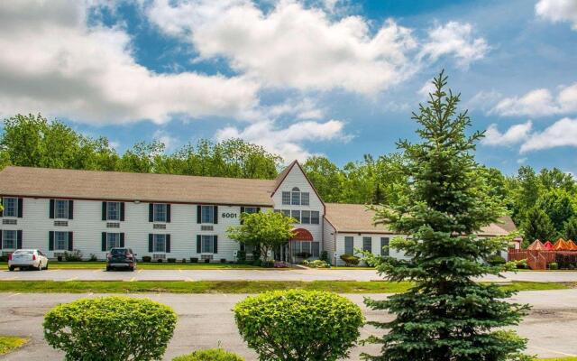 Rodeway Inn Lakeville