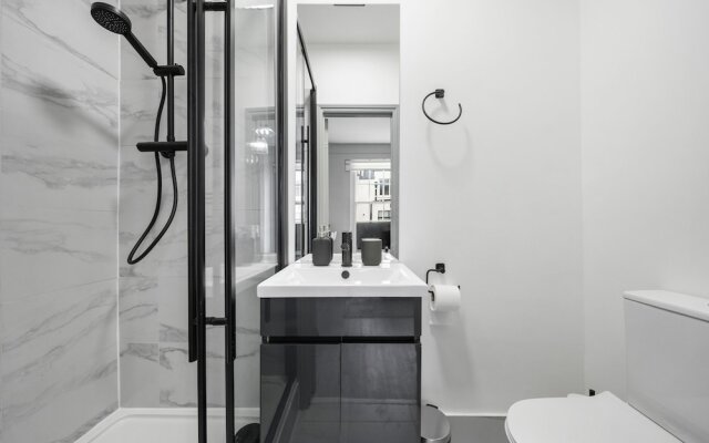 Modern Flat in Paddington