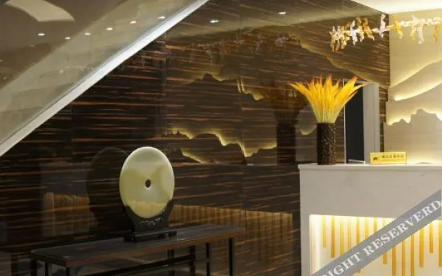 Xibei Shangshu Hotel (Baoshan Railway Station)