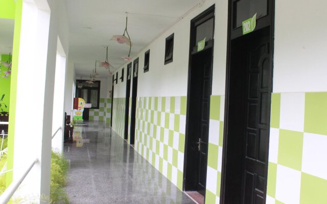 Ngoi Nha Xanh