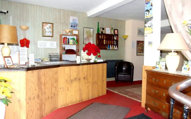 Logis Hotel du Val dAure