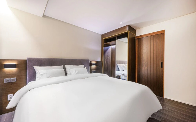 Yaja Hotel Peace Square branch