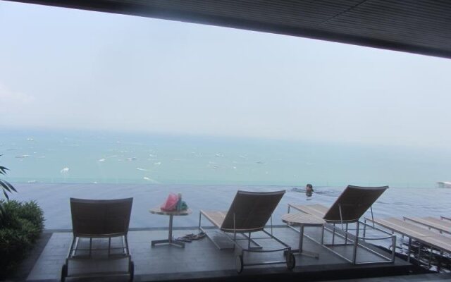 Centric Sea Pattaya Condo by Pattaya Lettings