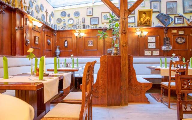 Zur Altstadt - Am Fuße der Osterburg - Gaststätte, Pension, FEWO