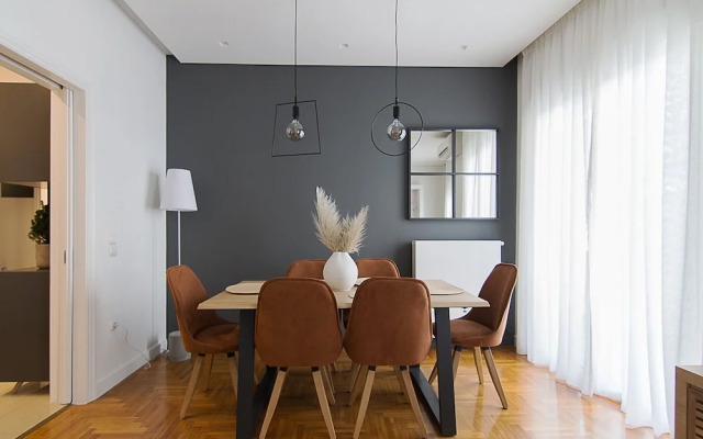 Spacious 3 bedroom apartment in Thessio
