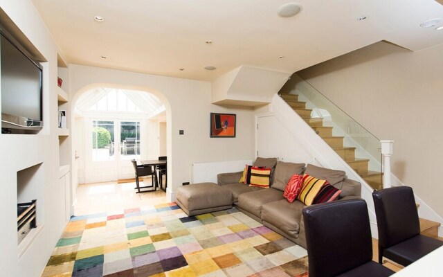 Beautiful 3BR Family Home in the Heart of Chelsea