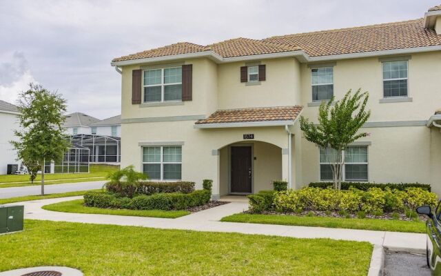 Champions Gate Resort - Modern Furnishings