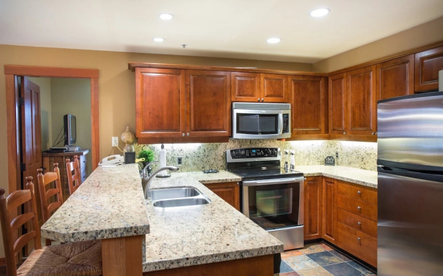 Powderhorn Lodge Deluxe Condos - Solitude UT