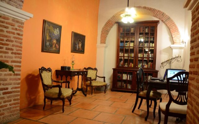 Alfiz Hotel Boutique