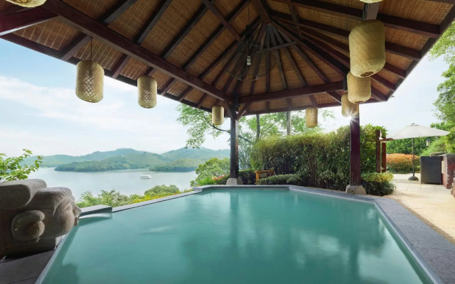 Liyang Hentique Resort & Spa Villa