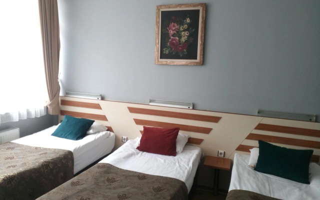 Tac Hotel