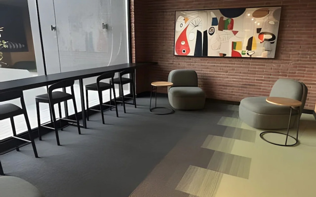 Oceana Suites San Eugenio