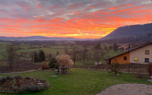 Village House St. Michael