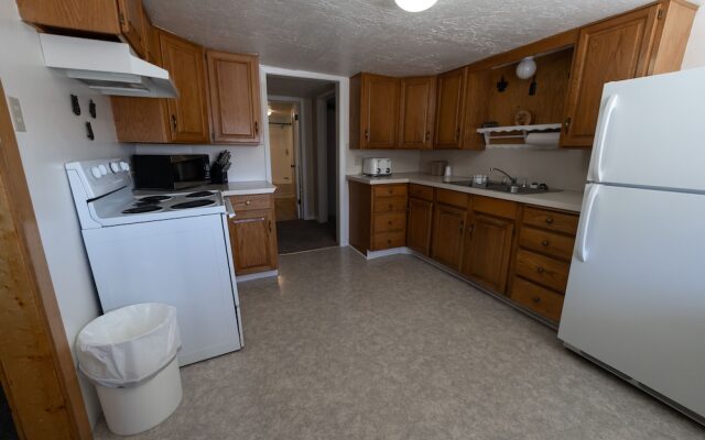 Austin's Chuckwagon Lodge