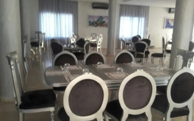 Hospitality Inn