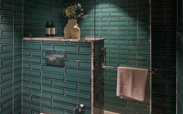 Minimalist - The Varanasi Edit