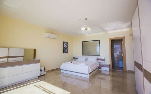 Villa Merak by Akdenizvillam