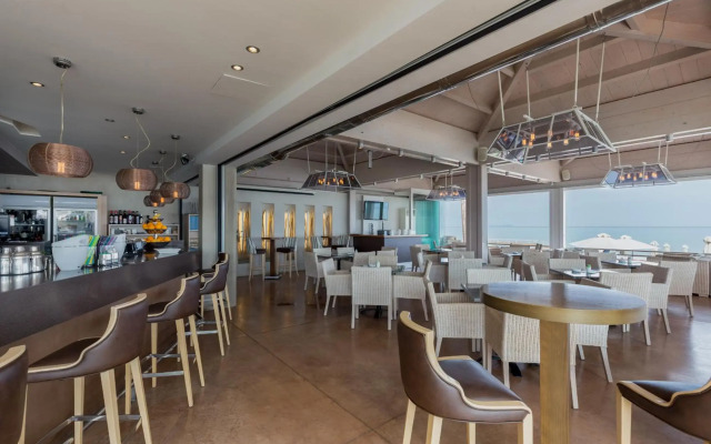 Acharavi Beach Hotel