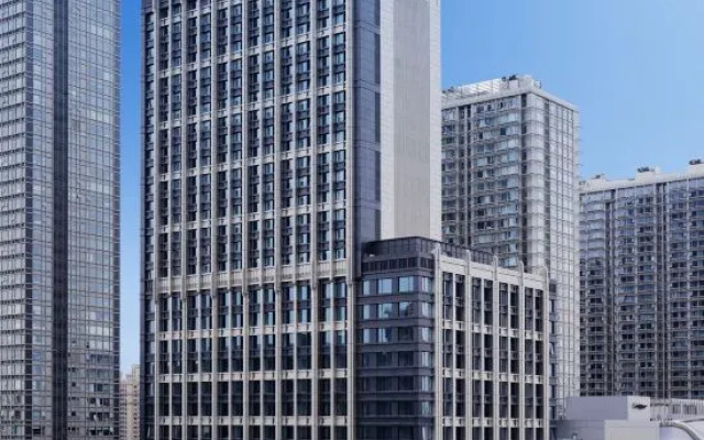 Metropolitan Residence