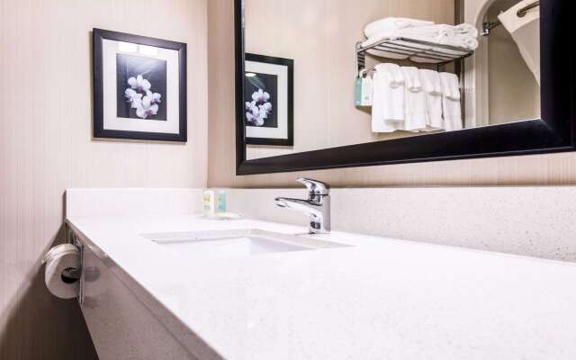 Quality Inn Airport West