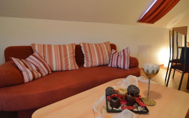 Cozy Apartment in Neumagen-Dhron near Lake Mosel with Garden