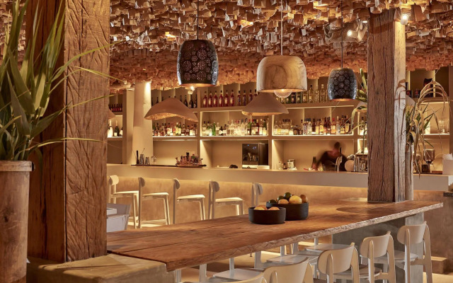 Anemos Beach Lounge Hotel
