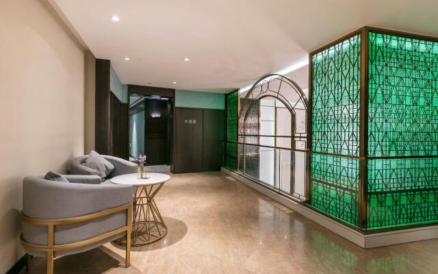 Hanting Hotel Shanghai Hongbaoshi Road Metro Station
