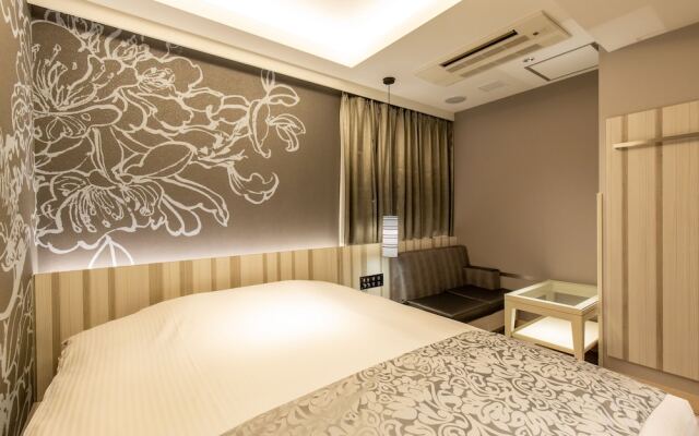 HOTEL KARUTA - Adults Only