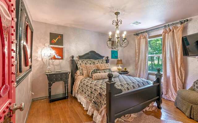 The Funky Monkey Inn